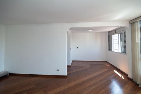 Sala de apartamento à venda com 2 quartos, 100m² em Bela Vista, São Paulo