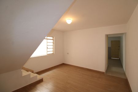 Casa para alugar com 109m², 2 quartos e 1 vagaSala