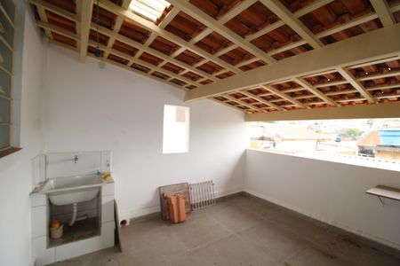 Casa para alugar com 109m², 2 quartos e 1 vagaÁrea de Serviço