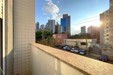 Apartamento à venda com 120m², 3 quartos e 2 vagasVaranda da Suite