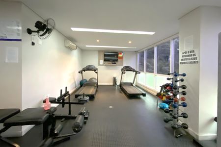 Apartamento à venda com 120m², 3 quartos e 2 vagasÁrea comum - Academia