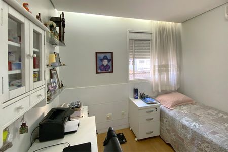 Apartamento à venda com 120m², 3 quartos e 2 vagasQuarto 2