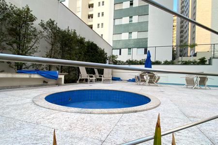 Apartamento à venda com 120m², 3 quartos e 2 vagasÁrea comum - Piscina