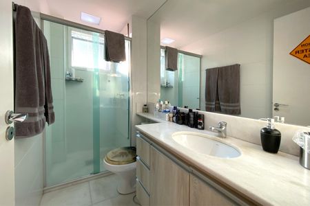 Apartamento à venda com 120m², 3 quartos e 2 vagasBanheiro