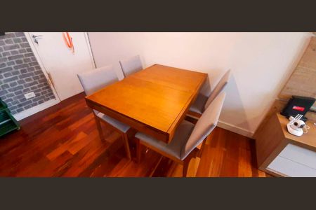 Apartamento à venda com 62m², 2 quartos e 1 vaga Apartamento à venda com 62m², 2 quartos e 1 vagaSala