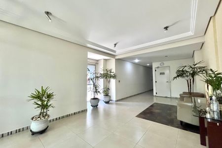 Apartamento à venda com 58m², 2 quartos e 1 vaga Apartamento à venda com 58m², 2 quartos e 1 vagaHall social