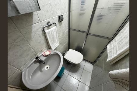 Casa para alugar com 164m², 4 quartos e 2 vagas Casa para alugar com 164m², 4 quartos e 2 vagasBanheiro Edícula