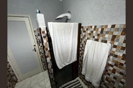 Casa para alugar com 164m², 4 quartos e 2 vagas Casa para alugar com 164m², 4 quartos e 2 vagasBanheiro