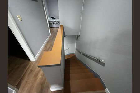 Casa para alugar com 164m², 4 quartos e 2 vagas Casa para alugar com 164m², 4 quartos e 2 vagasCorredor