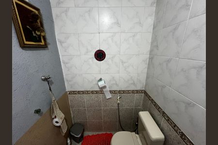 Casa para alugar com 164m², 4 quartos e 2 vagas Casa para alugar com 164m², 4 quartos e 2 vagasBanheiro de serviço