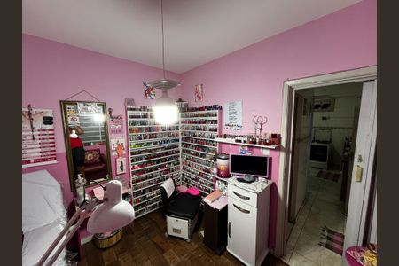 Casa para alugar com 164m², 4 quartos e 2 vagas Casa para alugar com 164m², 4 quartos e 2 vagasQuarto de Serviço