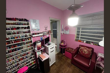 Casa para alugar com 164m², 4 quartos e 2 vagas Casa para alugar com 164m², 4 quartos e 2 vagasQuarto de Serviço