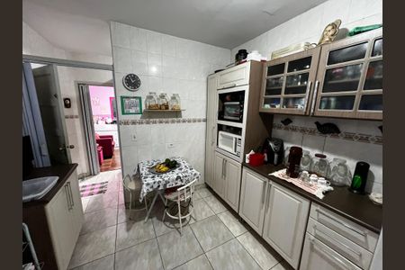 Casa para alugar com 164m², 4 quartos e 2 vagas Casa para alugar com 164m², 4 quartos e 2 vagasCozinha