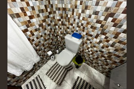 Casa para alugar com 164m², 4 quartos e 2 vagas Casa para alugar com 164m², 4 quartos e 2 vagasBanheiro