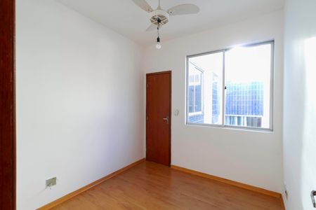 Apartamento à venda com 75m², 3 quartos e 1 vagaQuarto 2