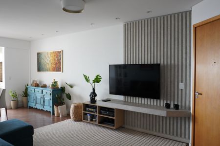 Sala de apartamento à venda com 4 quartos, 108m² em Vila Bertioga, São Paulo