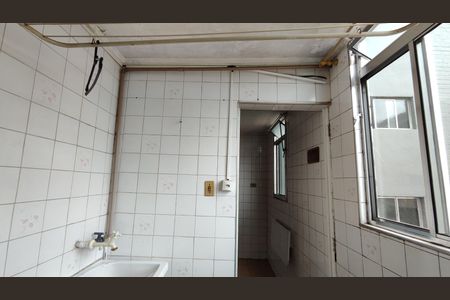 Apartamento à venda com 56m², 3 quartos e 1 vagaÁrea de Serviço