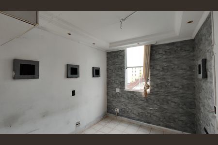 Quarto 1 de apartamento para alugar com 3 quartos, 56m² em Itaquera, São Paulo