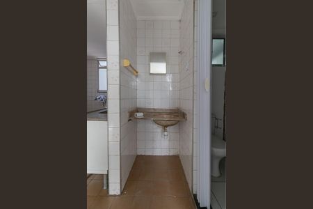 Apartamento à venda com 56m², 3 quartos e 1 vaga Apartamento à venda com 56m², 3 quartos e 1 vagaBanheiro
