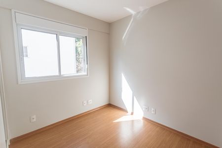 Quarto 1 de apartamento para alugar com 3 quartos, 91m² em Santo Antônio, Belo Horizonte