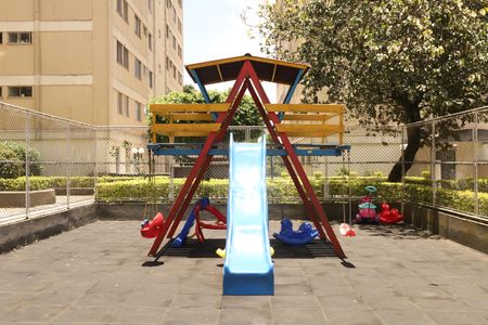 Apartamento à venda com 62m², 3 quartos e 1 vagaÁrea comum - Playground