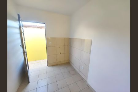 Casa para alugar com 116m², 2 quartos e 1 vaga Casa para alugar com 116m², 2 quartos e 1 vagaLavanderia