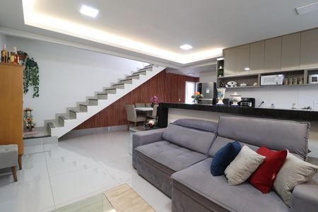Sala de apartamento para alugar com 2 quartos, 279m² em Santa Mônica, Uberlândia