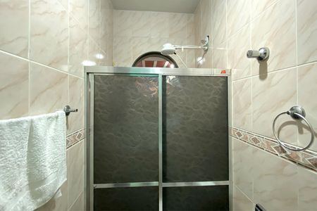 Casa à venda com 170m², 4 quartos e 2 vagas Casa à venda com 170m², 4 quartos e 2 vagasBanheiro