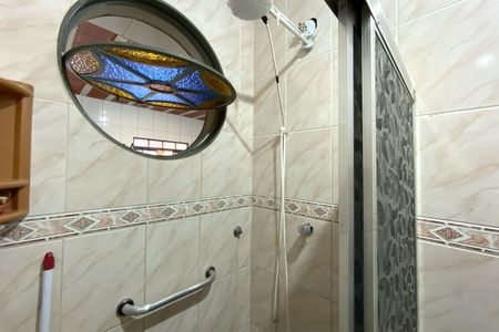 Casa à venda com 170m², 4 quartos e 2 vagas Casa à venda com 170m², 4 quartos e 2 vagasBanheiro