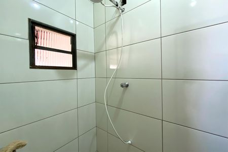 Casa à venda com 170m², 4 quartos e 2 vagas Casa à venda com 170m², 4 quartos e 2 vagasBanheiro de Serviço