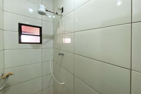 Casa à venda com 170m², 4 quartos e 2 vagas Casa à venda com 170m², 4 quartos e 2 vagasBanheiro de Serviço