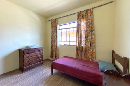 Casa à venda com 170m², 4 quartos e 2 vagas Casa à venda com 170m², 4 quartos e 2 vagasQuarto 1