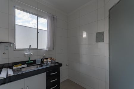 Apartamento à venda com 55m², 2 quartos e 1 vaga Apartamento à venda com 55m², 2 quartos e 1 vagaCozinha