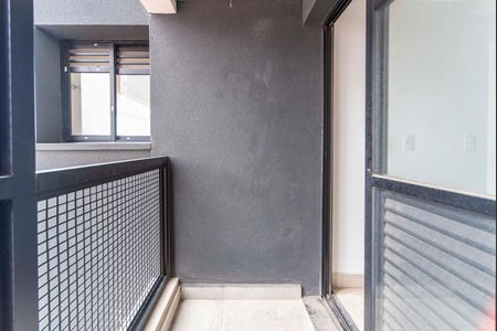 Apartamento à venda com 125m², 3 quartos e 3 vagas Apartamento à venda com 125m², 3 quartos e 3 vagasVaranda de Serviço