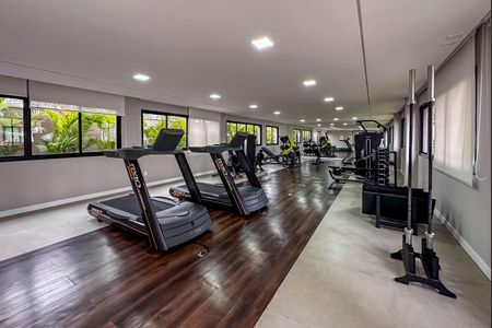 Apartamento à venda com 125m², 3 quartos e 3 vagas Apartamento à venda com 125m², 3 quartos e 3 vagasÁrea comum - Academia