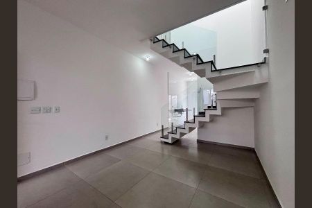 Casa à venda com 130m², 3 quartos e 2 vagas Casa à venda com 130m², 3 quartos e 2 vagasFoto 06