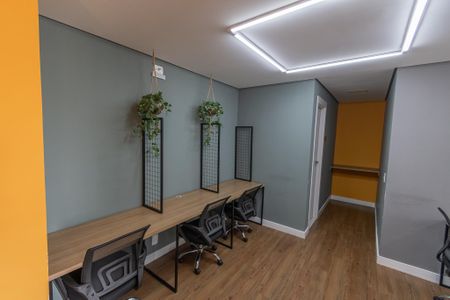 Apartamento para alugar com 56m², 2 quartos e 1 vaga Apartamento para alugar com 56m², 2 quartos e 1 vagaÁrea comum - Estação de Trabalho