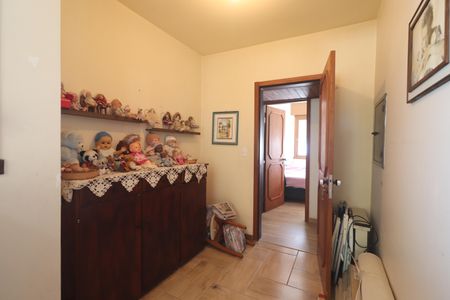 Apartamento à venda com 159m², 4 quartos e sem vagaCorredor