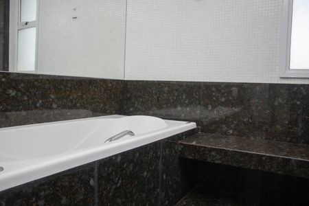 Apartamento para alugar com 117m², 2 quartos e 2 vagas Apartamento para alugar com 117m², 2 quartos e 2 vagasBanheiro