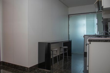 Apartamento para alugar com 117m², 2 quartos e 2 vagas Apartamento para alugar com 117m², 2 quartos e 2 vagasCozinha
