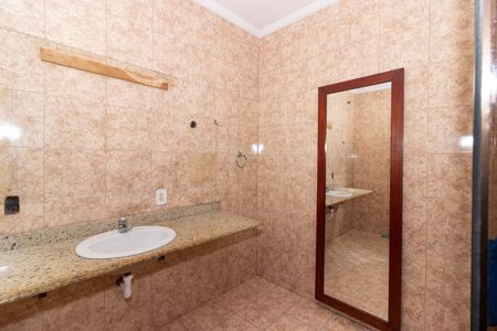 Apartamento para alugar com 360m², 2 quartos e 1 vaga Apartamento para alugar com 360m², 2 quartos e 1 vagaBanheiro