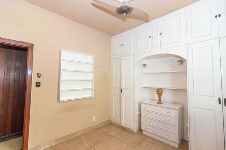 Apartamento para alugar com 360m², 2 quartos e 1 vaga Apartamento para alugar com 360m², 2 quartos e 1 vagaQuarto 2