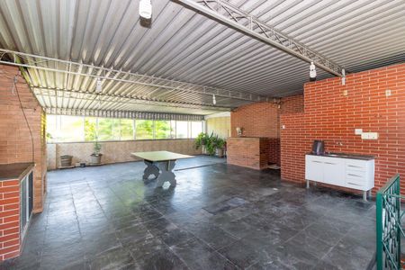 Apartamento para alugar com 360m², 2 quartos e 1 vaga Apartamento para alugar com 360m², 2 quartos e 1 vagaTerraço