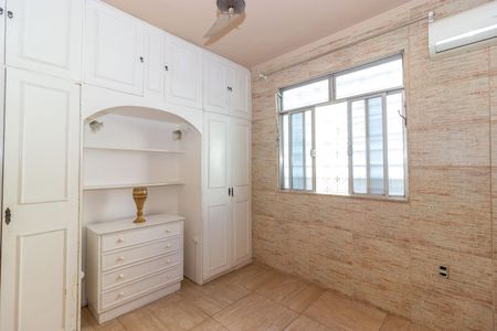 Apartamento para alugar com 360m², 2 quartos e 1 vaga Apartamento para alugar com 360m², 2 quartos e 1 vagaQuarto 2
