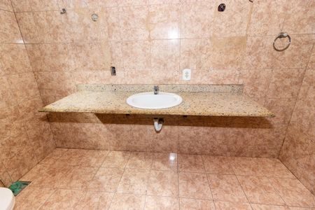 Apartamento para alugar com 360m², 2 quartos e 1 vaga Apartamento para alugar com 360m², 2 quartos e 1 vagaBanheiro