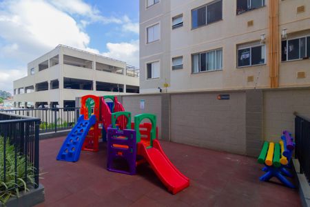 Apartamento para alugar com 40m², 2 quartos e 1 vaga Apartamento para alugar com 40m², 2 quartos e 1 vagaÁrea comum - Playground