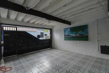 Casa à venda com 150m², 2 quartos e 3 vagas Casa à venda com 150m², 2 quartos e 3 vagasGaragem