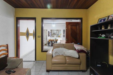 Casa à venda com 150m², 2 quartos e 3 vagas Casa à venda com 150m², 2 quartos e 3 vagasSala de TV