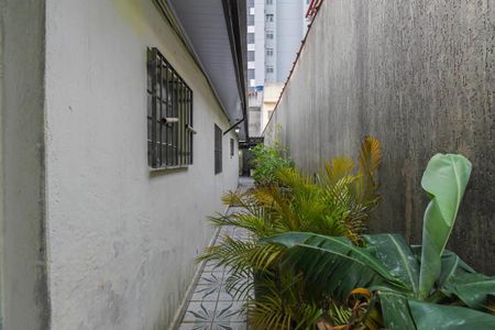 Casa à venda com 150m², 2 quartos e 3 vagas Casa à venda com 150m², 2 quartos e 3 vagasCorredor
