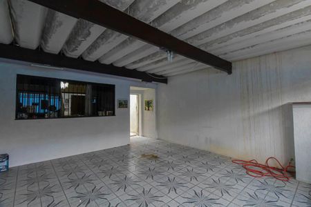Casa à venda com 150m², 2 quartos e 3 vagas Casa à venda com 150m², 2 quartos e 3 vagasGaragem